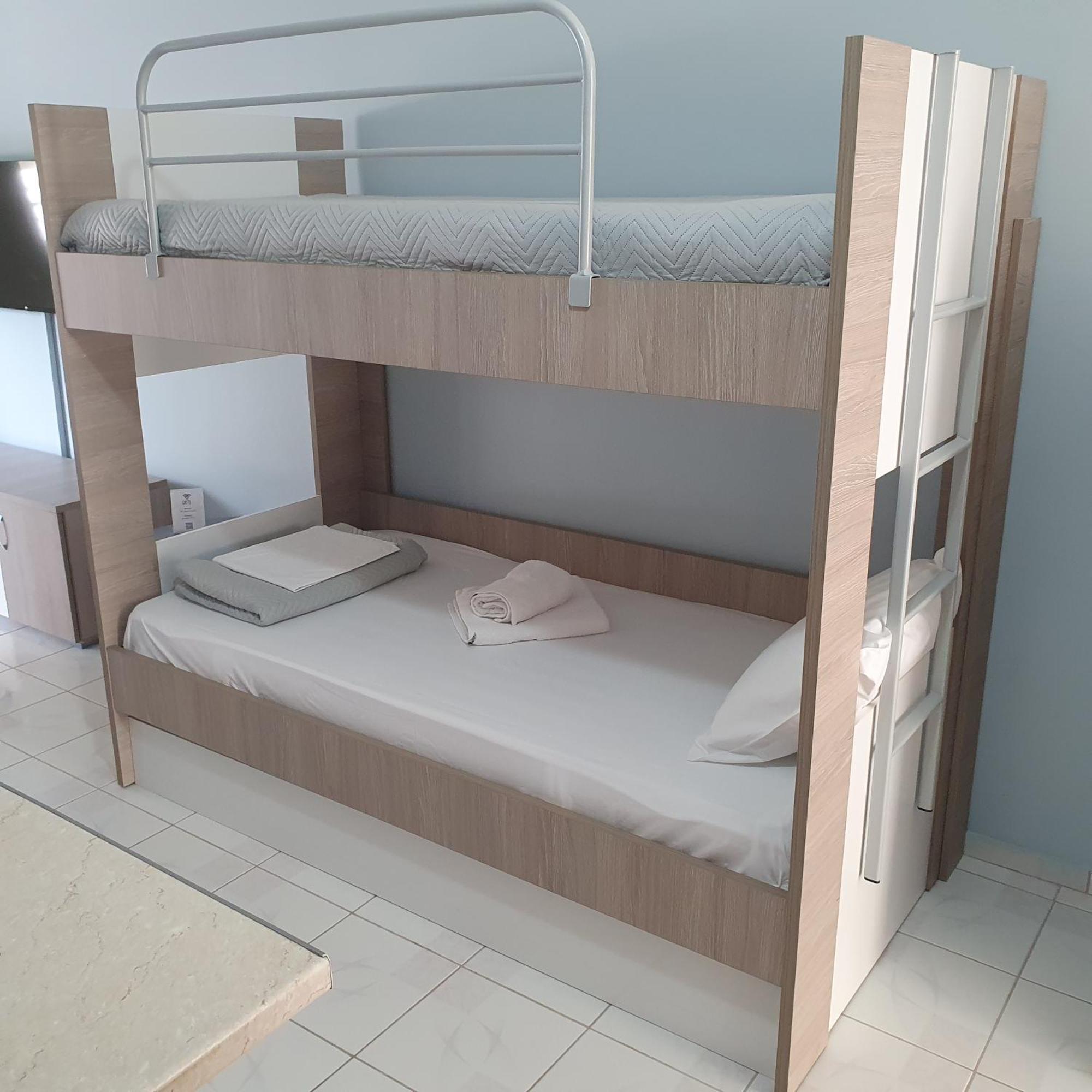 טולון Gm Apartments מראה חיצוני תמונה